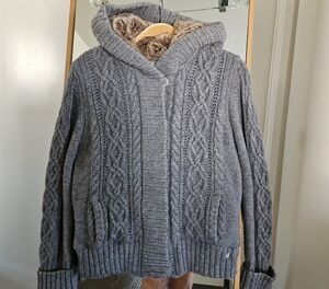 American Eagle Outfitters Gray Cable Knit Cardigan